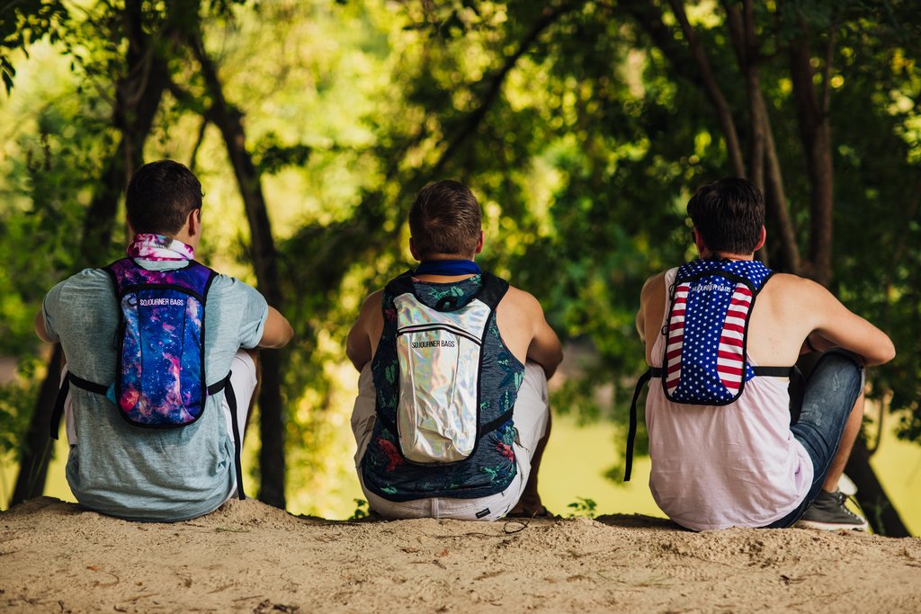 Reasons why FANNY PACKS Are The Perfect Festival Accessory